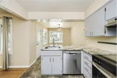 11586 SE Powell Ct, Portland, OR 97266 - Photo 16