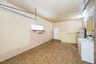 11586 SE Powell Ct, Portland, OR 97266 - Photo 22