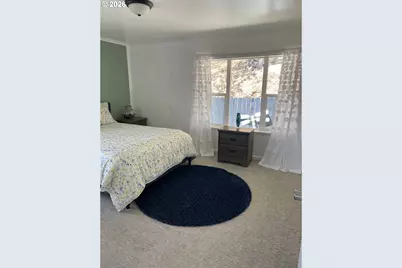 1030 NE Orchard Dr, Myrtle Creek, OR 97457 - Photo 8