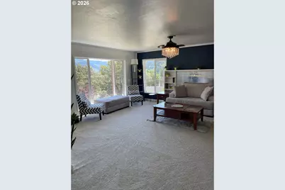 1030 NE Orchard Dr, Myrtle Creek, OR 97457 - Photo 2