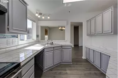 1145 SW Cypress St #100, McMinnville, OR 97128 - Photo 6