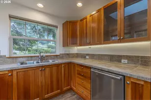 647 Pacific View Dr, Yachats, OR 97498 - Photo 16
