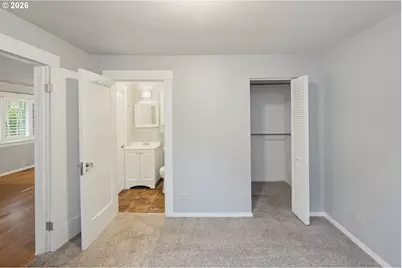 6125 SE 138th Pl, Portland, OR 97236 - Photo 16