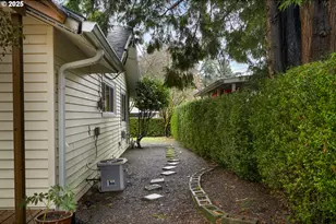 6125 SE 138th Pl, Portland, OR 97236 - Photo 30