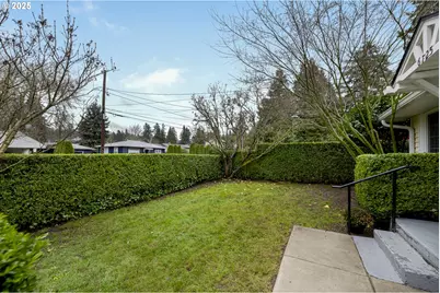6125 SE 138th Pl, Portland, OR 97236 - Photo 2