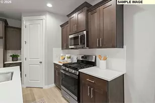 18509 NE 44th Ave, Vancouver, WA 98686 - Photo 10