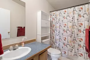 11105 Main St NE, Donald, OR 97020 - Photo 22