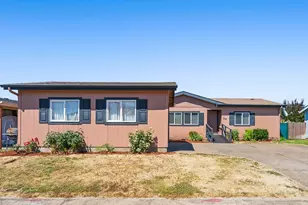 11105 Main St NE, Donald, OR 97020 - Photo 2