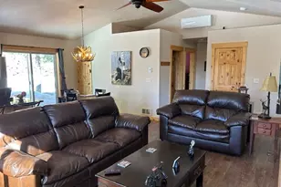 141239 Red Cone Dr, Crescent Lake, OR 97733 - Photo 4