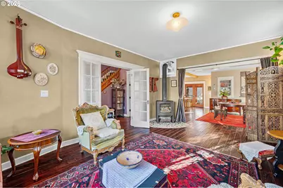 1218 SE Ash St, Portland, OR 97214 - Photo 4