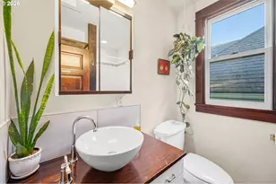 1218 SE Ash St, Portland, OR 97214 - Photo 24