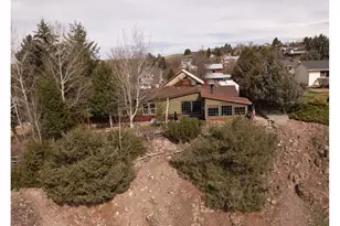 704 Residence St, Enterprise, OR 97828 - Photo 2