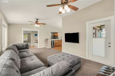 1233 SW Fir Ct, Dundee, OR 97115 - Photo 14
