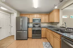 1233 SW Fir Ct, Dundee, OR 97115 - Photo 8