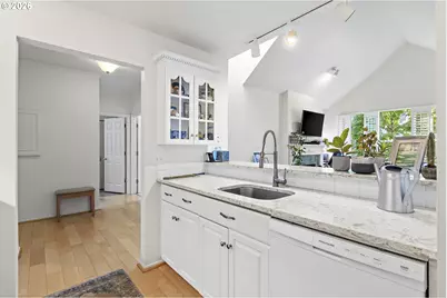 1710 S Harbor Way #401, Portland, OR 97201 - Photo 2