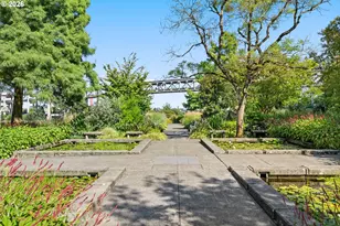 1710 S Harbor Way, Portland, OR 97201 - Photo 24