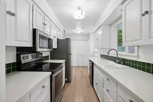 14922 SE Rhine Ct, Portland, OR 97236 - Photo 14