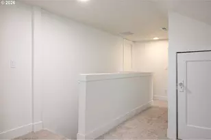 8413 NE Hassalo St, Portland, OR 97220 - Photo 20