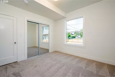 8413 NE Hassalo St, Portland, OR 97220 - Photo 32