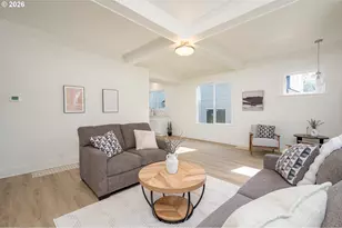 8413 NE Hassalo St, Portland, OR 97220 - Photo 4