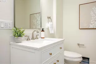 8413 NE Hassalo St, Portland, OR 97220 - Photo 30