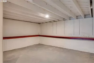 8413 NE Hassalo St, Portland, OR 97220 - Photo 34