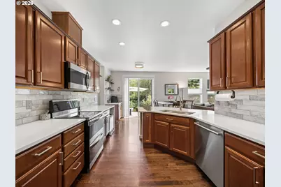 15022 Journey Dr, Oregon City, OR 97045 - Photo 12