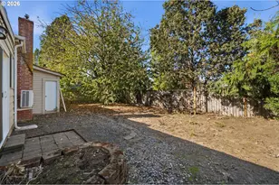 1243 NE 9th Ave, McMinnville, OR 97128 - Photo 28