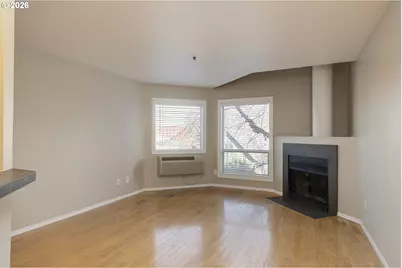 1535 SW Clay St #304, Portland, OR 97201 - Photo 4