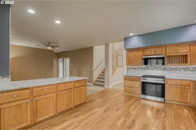 1553 SW 203rd Ave, Beaverton, OR 97003 - Photo 12