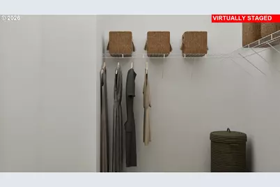 1090 Clemson St, Woodburn, OR 97071 - Photo 14