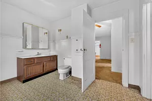 18515 SE River Rd, Milwaukie, OR 97267 - Photo 20