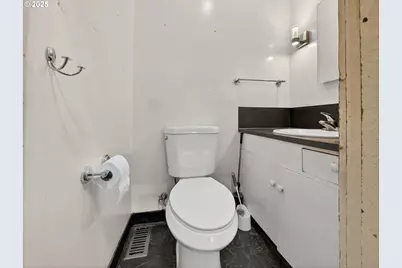 18515 SE River Rd, Milwaukie, OR 97267 - Photo 30