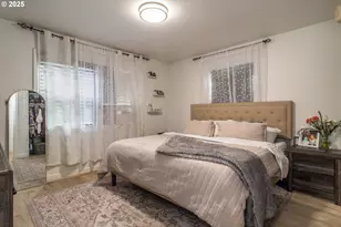 732 W Nebo St, Roseburg, OR 97471 - Photo 12