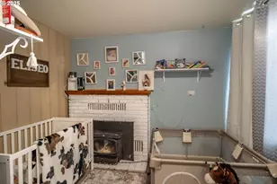 732 W Nebo St, Roseburg, OR 97471 - Photo 22