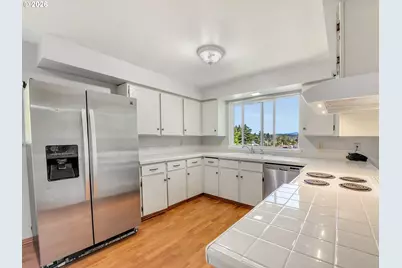 343 Cumberland St, Astoria, OR 97103 - Photo 10