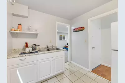 343 Cumberland St, Astoria, OR 97103 - Photo 34