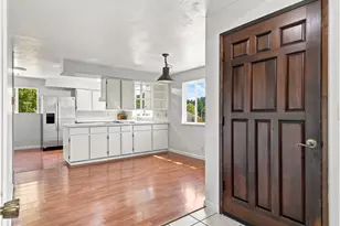 343 Cumberland St, Astoria, OR 97103 - Photo 8