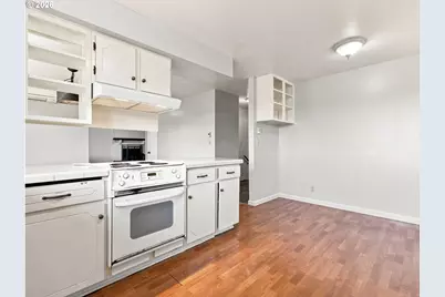 343 Cumberland St, Astoria, OR 97103 - Photo 20