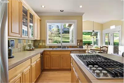 4735 Amherst Ct, Lake Oswego, OR 97035 - Photo 18