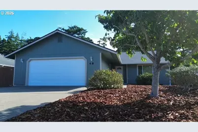 48 Park Village Dr, Florence, OR 97439 - Photo 2