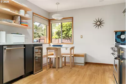 7033 SE Stark St, Portland, OR 97215 - Photo 18