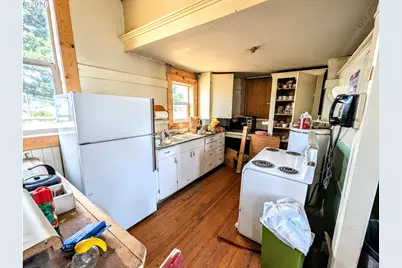 1290 Baltimore St, Elgin, OR 97827 - Photo 6