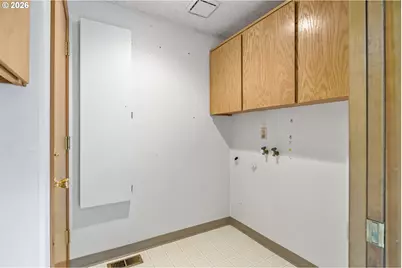 310 NE Greenway Dr, Gresham, OR 97030 - Photo 34