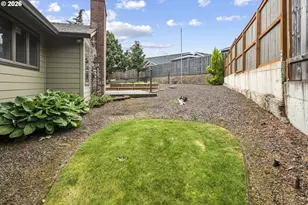 310 NE Greenway Dr, Gresham, OR 97030 - Photo 42