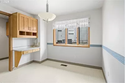 310 NE Greenway Dr, Gresham, OR 97030 - Photo 28