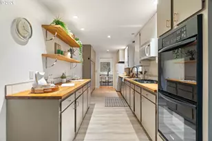 6725 SE Catalina Ln, Milwaukie, OR 97222 - Photo 12