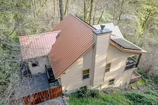 64636 E McIntyre Rd, Rhododendron, OR 97049 - Photo 2