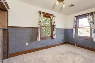 410 W Grant St, Carlton, OR 97111 - Photo 28
