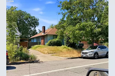 5557 N Denver Ave, Portland, OR 97217 - Photo 1
